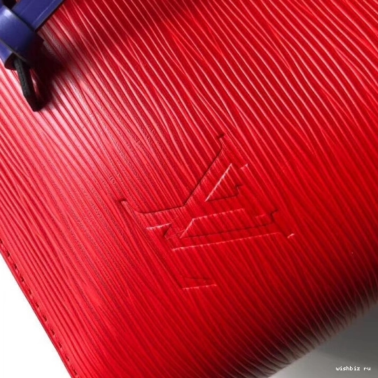 WIS LOUIS NÉONOÉ VUITTON 1227